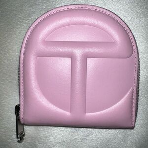 Telfar Wallet